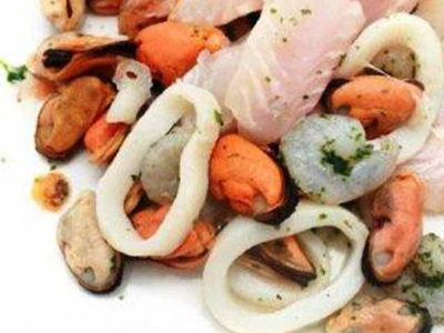 مزيج المأكولات البحرية مجمدة